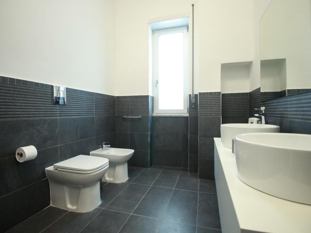 Chilometrozero Luxury Apartment Napoli Bagian luar foto