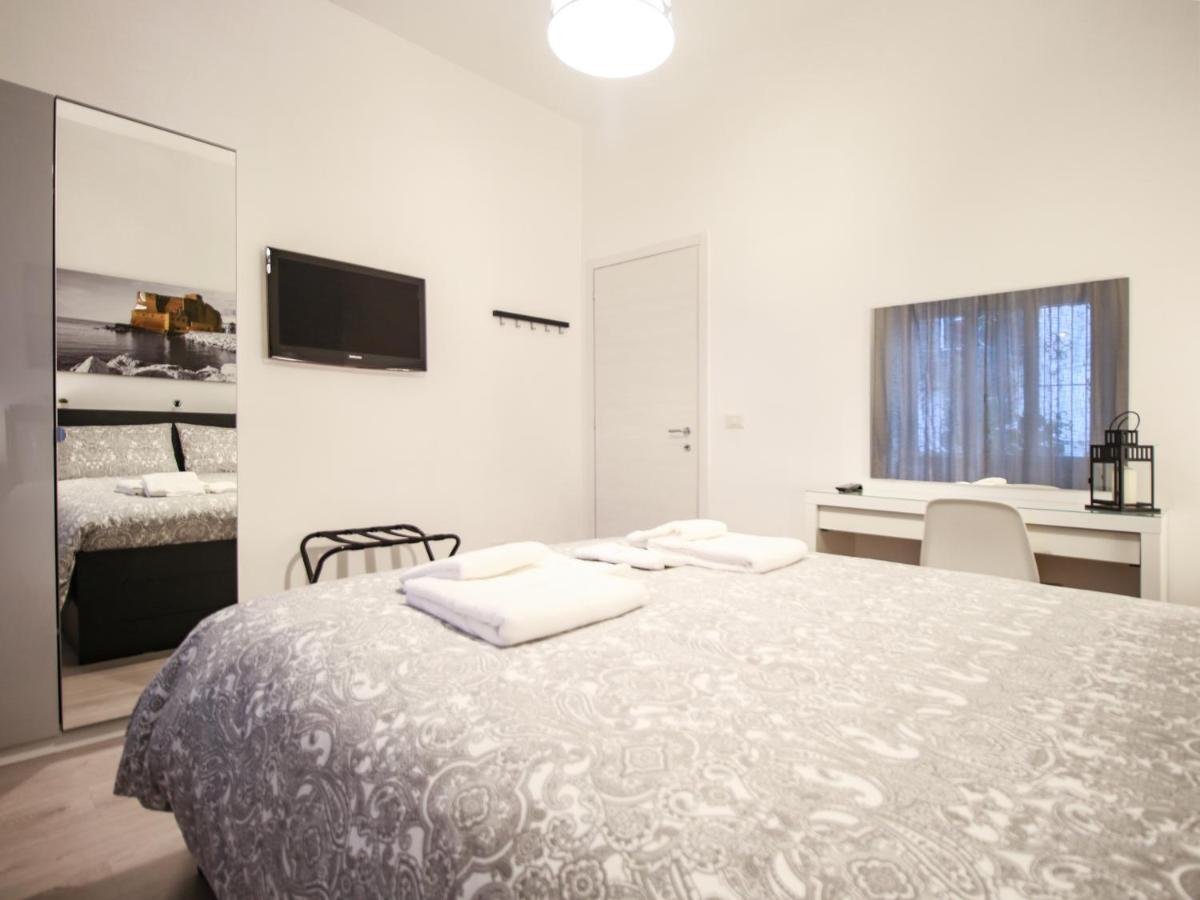 Chilometrozero Luxury Apartment Napoli Bagian luar foto
