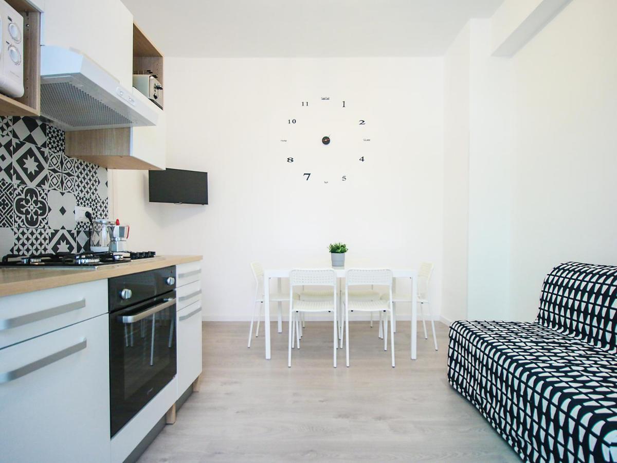 Chilometrozero Luxury Apartment Napoli Bagian luar foto