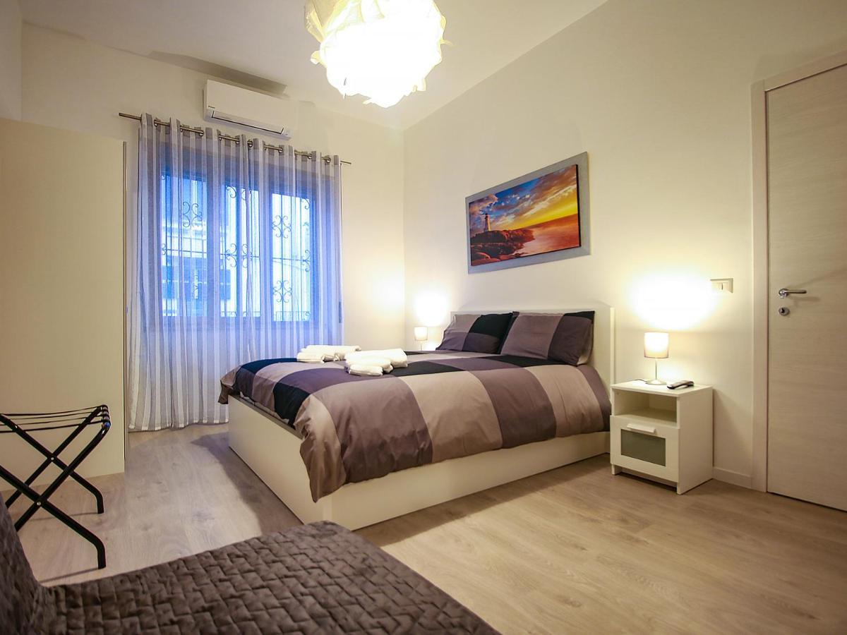 Chilometrozero Luxury Apartment Napoli Bagian luar foto