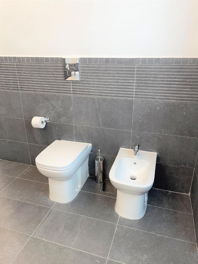 Chilometrozero Luxury Apartment Napoli Bagian luar foto