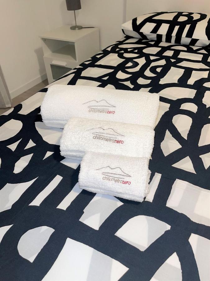 Chilometrozero Luxury Apartment Napoli Bagian luar foto