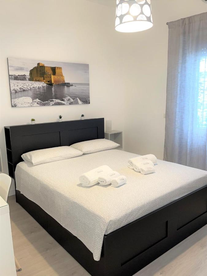 Chilometrozero Luxury Apartment Napoli Bagian luar foto