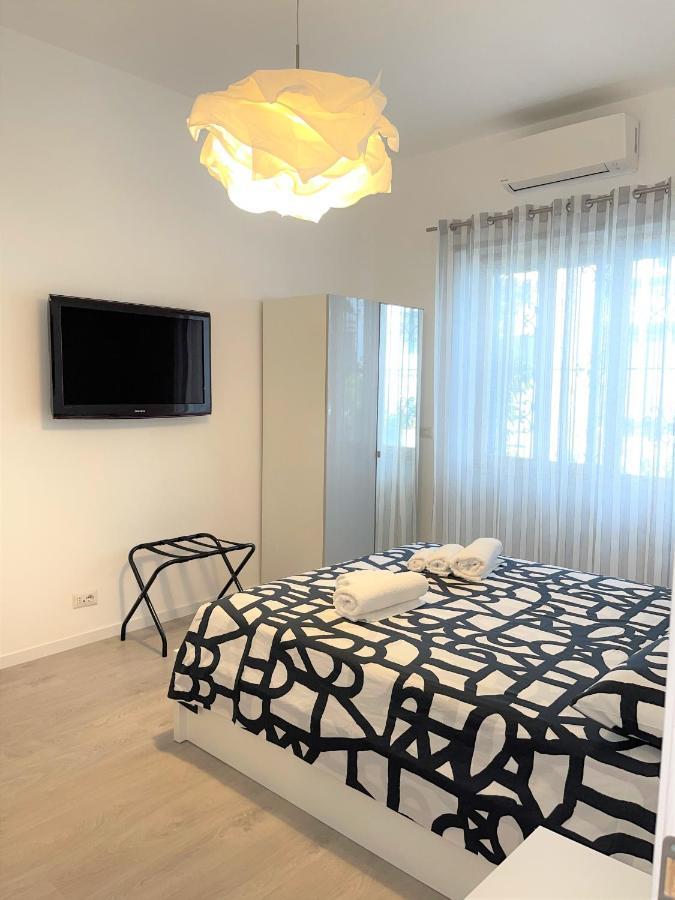 Chilometrozero Luxury Apartment Napoli Bagian luar foto