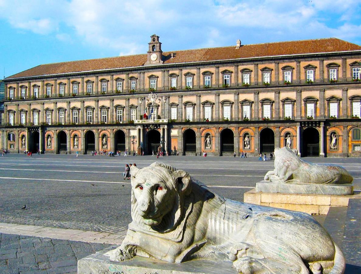 Chilometrozero Luxury Apartment Napoli Bagian luar foto